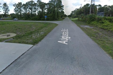 Terreno en venta en Lehigh Acres, Florida № 2232558 - foto 3