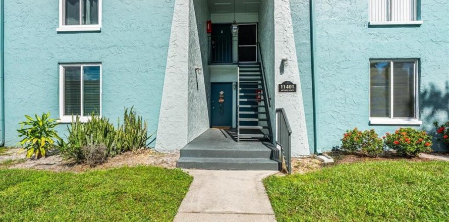 Condominio en Saint Petersburg, Florida, 1 dormitorio № 1903531