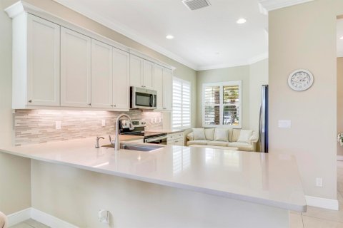 House in Port St. Lucie, Florida 3 bedrooms, 152.92 sq.m. № 2086533 - photo 11