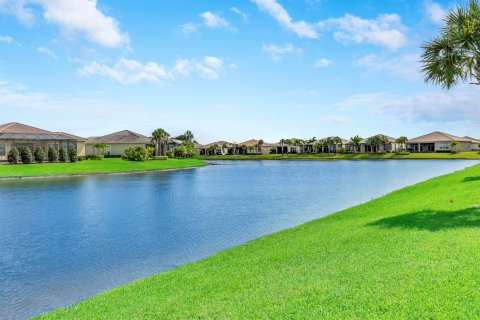 House in Port St. Lucie, Florida 3 bedrooms, 152.92 sq.m. № 2086533 - photo 30