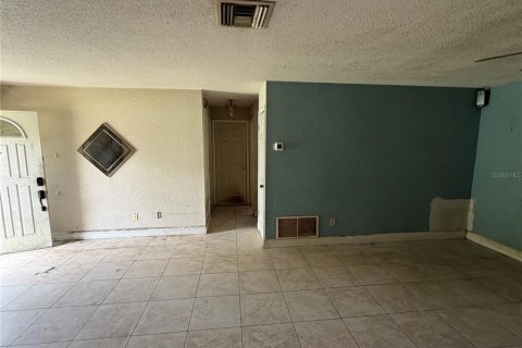 Casa en venta en Apopka, Florida, 3 dormitorios, 131.64 m2 № 2385722 - foto 11