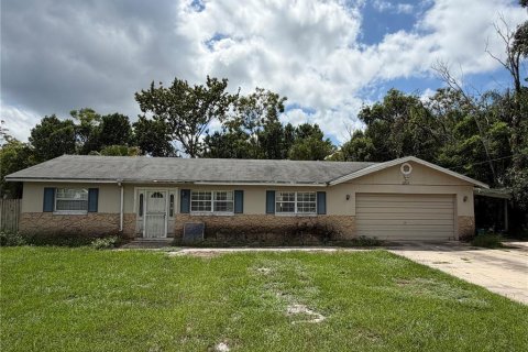 Casa en Apopka, Florida 3 dormitorios, 131.64 m2 № 2385722
