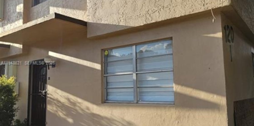 Кондоминиум с 4 спальнями в Суитуотер, Флорида № 2005696