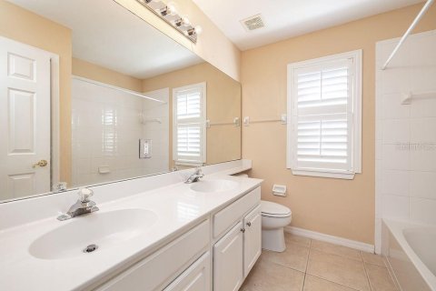 Casa en alquiler en Tampa, Florida, 5 dormitorios, 318.65 m2 № 2267472 - foto 25