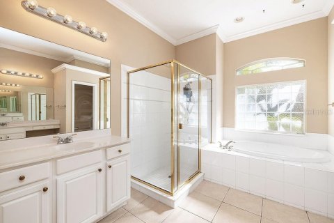 Casa en alquiler en Tampa, Florida, 5 dormitorios, 318.65 m2 № 2267472 - foto 23