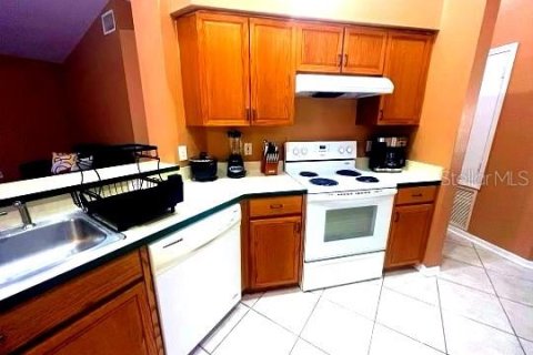 Casa en alquiler en Riverview, Florida, 3 dormitorios, 138.98 m2 № 1886838 - foto 4