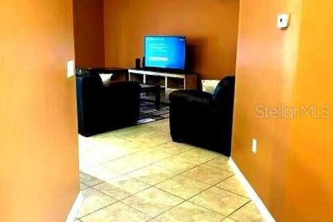 Casa en alquiler en Riverview, Florida, 3 dormitorios, 138.98 m2 № 1886838 - foto 2
