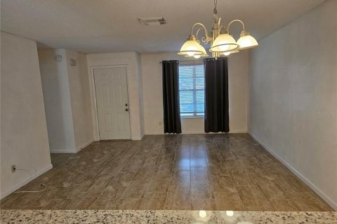 Duplex à vendre à Orlando, Floride: 2 chambres, 88.54 m2 № 2234467 - photo 7