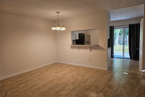 Duplex à vendre à Orlando, Floride: 2 chambres, 88.54 m2 № 2234467 - photo 6