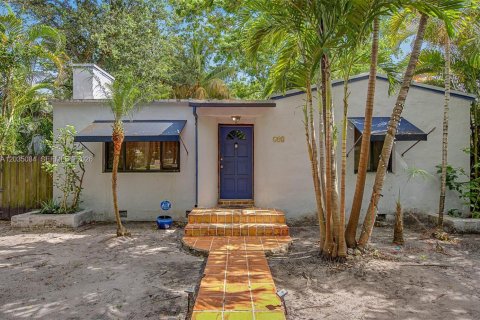 Villa ou maison à Miami, Floride 3 chambres, 129.51 m2 № 2084691