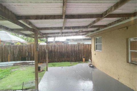 Villa ou maison à vendre à Pembroke Pines, Floride: 4 chambres, 129.13 m2 № 1947598 - photo 9