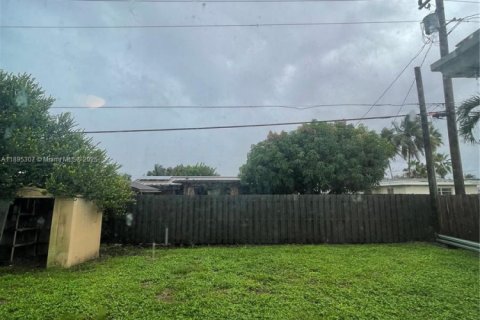 Villa ou maison à vendre à Pembroke Pines, Floride: 4 chambres, 129.13 m2 № 1947598 - photo 8