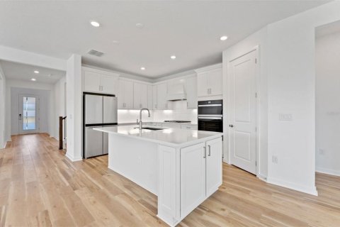 House in Riverview, Florida 4 bedrooms, 285.77 sq.m. № 2222209 - photo 3