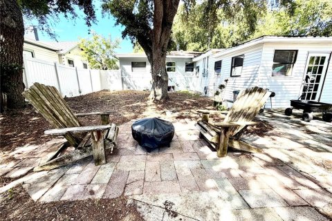 House in Saint Petersburg, Florida 3 bedrooms, 106.56 sq.m. № 2391412 - photo 25