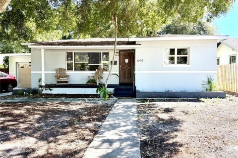 House in Saint Petersburg, Florida 3 bedrooms, 106.56 sq.m. № 2391412