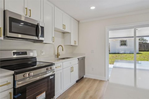 Купить виллу или дом в Делтона, Флорида 4 комнаты, 115.38м2, № 2226384 - фото 14