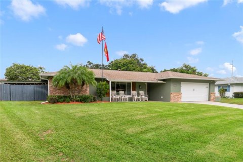 House in Orlando, Florida 4 bedrooms, 169.92 sq.m. № 1886342 - photo 3