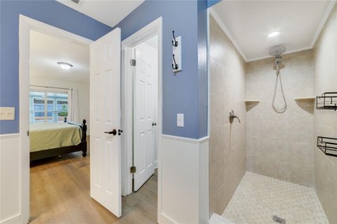 House in Orlando, Florida 4 bedrooms, 169.92 sq.m. № 1886342 - photo 13