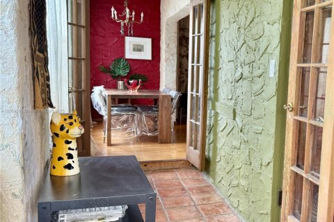 Condominio en venta en Miami Beach, Florida, 1 dormitorio, 61.32 m2 № 2038994 - foto 10