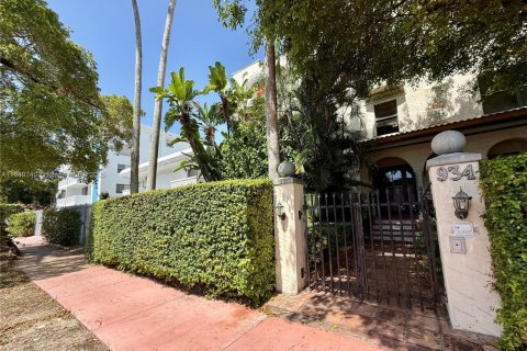 Condominio en venta en Miami Beach, Florida, 1 dormitorio, 61.32 m2 № 2038994 - foto 29