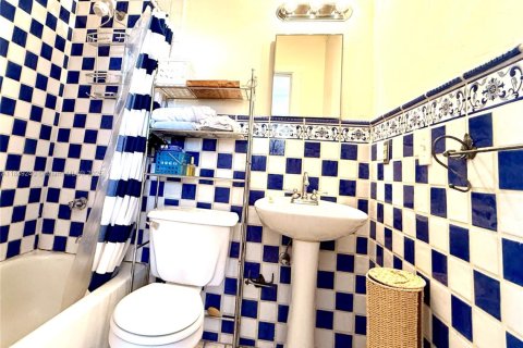 Condominio en venta en Miami Beach, Florida, 1 dormitorio, 61.32 m2 № 2038994 - foto 6