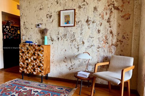 Condominio en venta en Miami Beach, Florida, 1 dormitorio, 61.32 m2 № 2038994 - foto 5