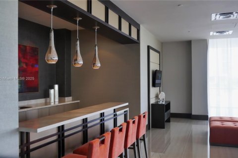 Condo in Doral, Florida, 2 bedrooms  № 1764743 - photo 23