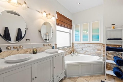 Casa en venta en Lakewood Ranch, Florida, 4 dormitorios, 187.29 m2 № 1526586 - foto 24