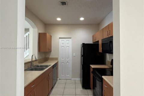 Adosado en venta en Homestead, Florida, 3 dormitorios, 132.66 m2 № 1935892 - foto 13