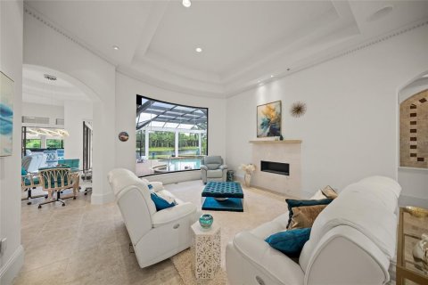 House in Sarasota, Florida 4 bedrooms, 504.09 sq.m. № 1841405 - photo 13