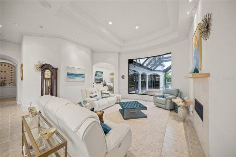 House in Sarasota, Florida 4 bedrooms, 504.09 sq.m. № 1841405 - photo 12