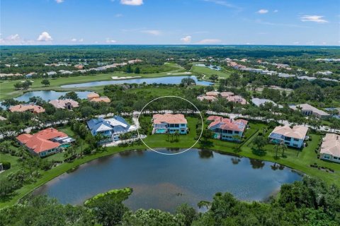 House in Sarasota, Florida 4 bedrooms, 504.09 sq.m. № 1841405 - photo 2