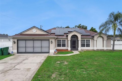 House in Deltona, Florida 4 bedrooms, 189.89 sq.m. № 2353450 - photo 2
