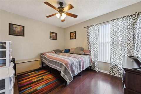 House in Deltona, Florida 4 bedrooms, 189.89 sq.m. № 2353450 - photo 23