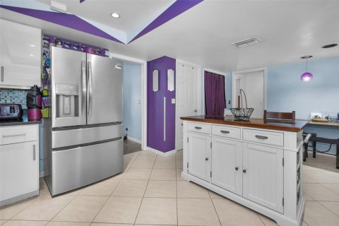 Villa ou maison à vendre à Tampa, Floride: 5 chambres, 220.64 m2 № 1906202 - photo 24