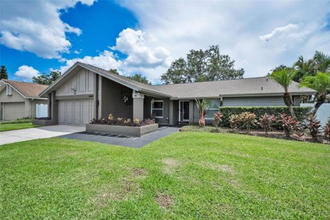 Villa ou maison à vendre à Tampa, Floride: 5 chambres, 220.64 m2 № 1906202 - photo 5