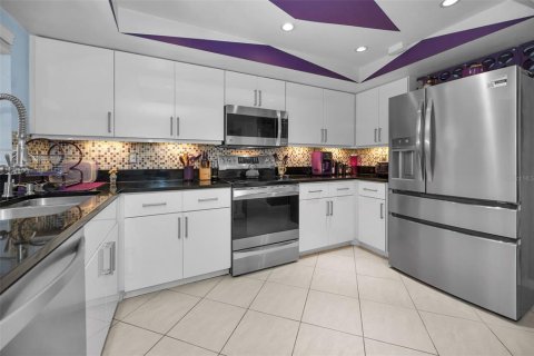 Villa ou maison à vendre à Tampa, Floride: 5 chambres, 220.64 m2 № 1906202 - photo 21