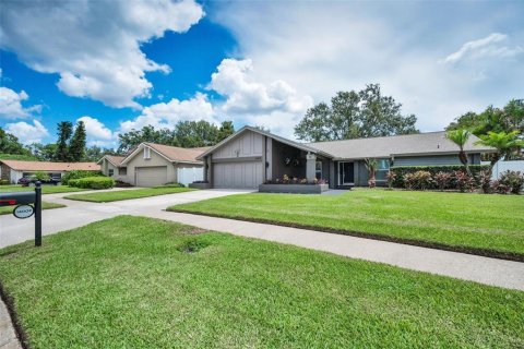 Villa ou maison à vendre à Tampa, Floride: 5 chambres, 220.64 m2 № 1906202 - photo 6