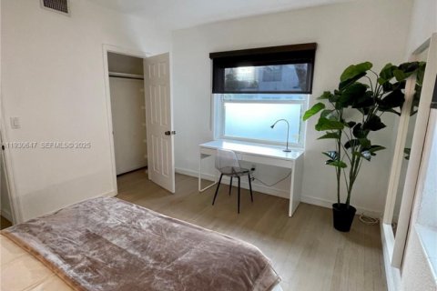 Condominio en alquiler en Miami Beach, Florida, 1 dormitorio, 59.46 m2 № 1989432 - foto 13