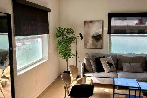 Condominio en alquiler en Miami Beach, Florida, 1 dormitorio, 59.46 m2 № 1989432 - foto 5