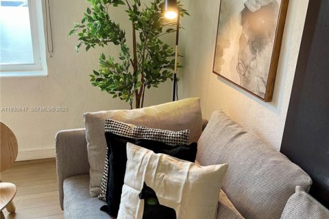 Condominio en alquiler en Miami Beach, Florida, 1 dormitorio, 59.46 m2 № 1989432 - foto 24