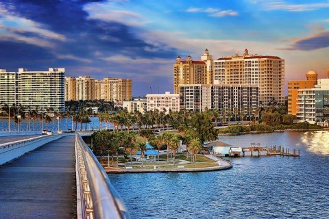 Condo in Sarasota, Florida, 2 bedrooms № 2151862 - photo 11