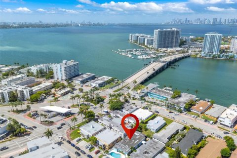 Immobilier commercial à vendre à Miami Beach, Floride: 324.41 m2 № 2085675 - photo 2