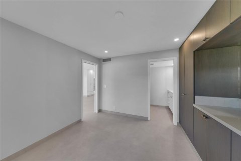 Купить кондоминиум в Форт-Лодердейл, Флорида 1 комната, 87.33м2, № 2083268 - фото 26