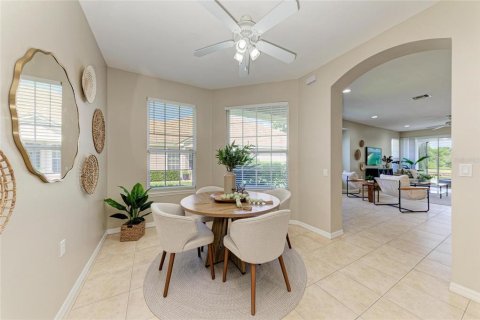 House in Lakewood Ranch, Florida 2 bedrooms, 141.03 sq.m. № 1829694 - photo 21