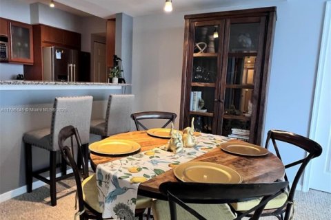 Copropriété à louer à Hallandale Beach, Floride: 2 chambres, 92.9 m2 № 1713385 - photo 10