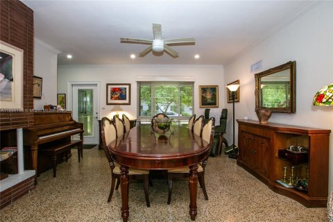 Villa ou maison à vendre à Miami, Floride: 4 chambres, 192.03 m2 № 2016399 - photo 7