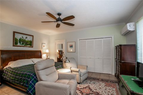 Villa ou maison à vendre à Miami, Floride: 4 chambres, 192.03 m2 № 2016399 - photo 14