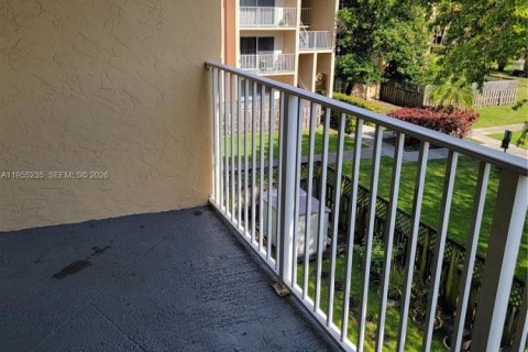 Condominio en alquiler en Doral, Florida, 2 dormitorios, 93.37 m2 № 2010162 - foto 15
