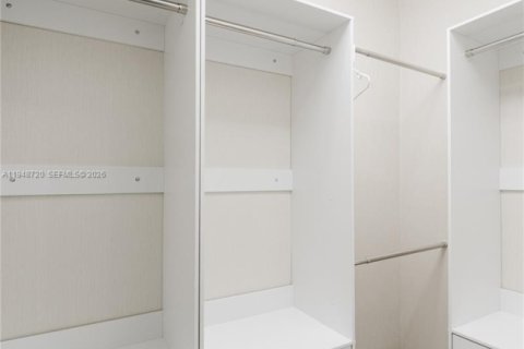 Купить кондоминиум в Майами-Бич, Флорида 42.74м2, № 2089088 - фото 10